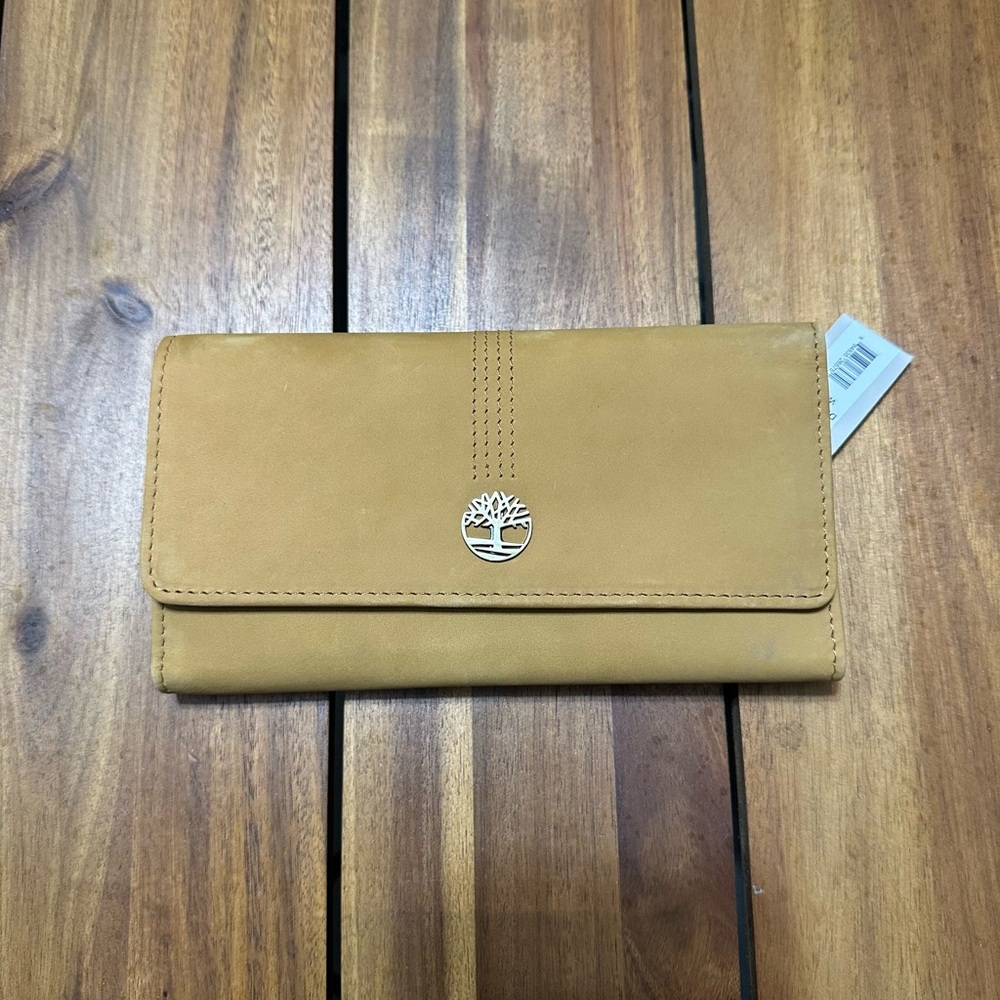 NWT Timberland Women's Nubuck Tan Leather Wallet with Logo